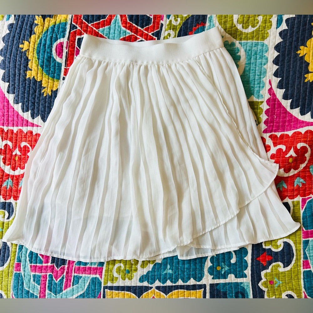 Princess Polly Gia White Ivory Cream Pleated Mini Skirt Size 0